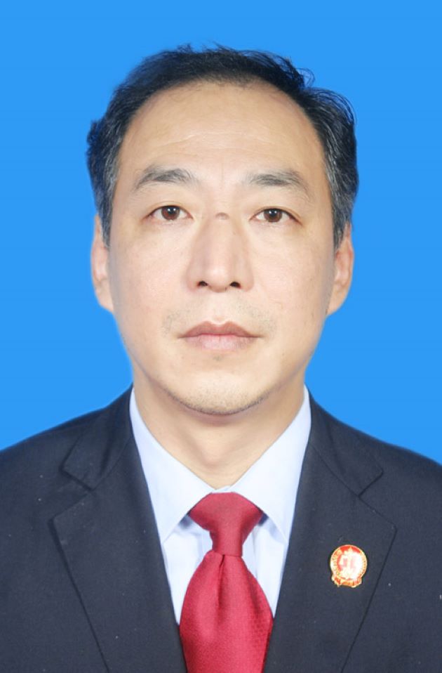 何云泽.jpg